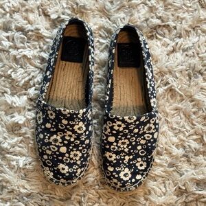 Tory Burch Navy Canvas Floral Slip-On Espadrilles